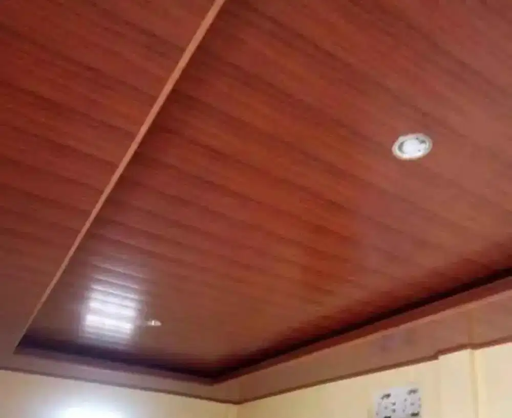 plafon PVC menerima antar bahan