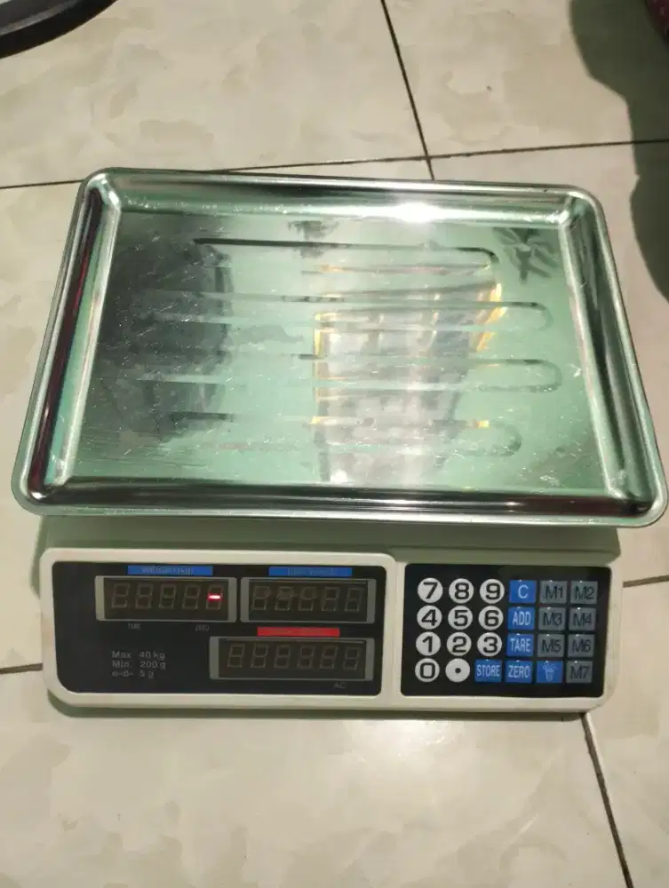 Timbangan digital normal masih baru