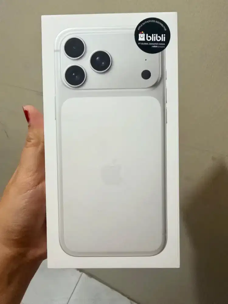 Iphone 17 promax 256 silver