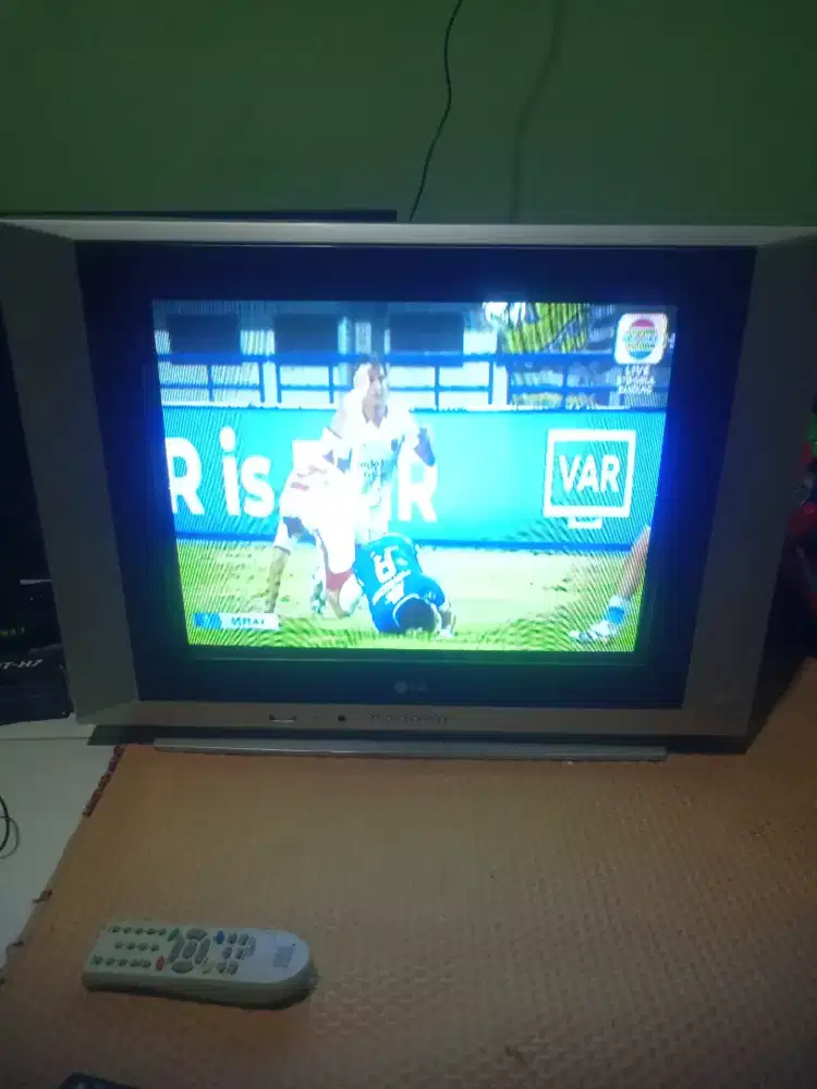 Tv tabung 21 inch slim LG+stb normal siap tonton nego tipis