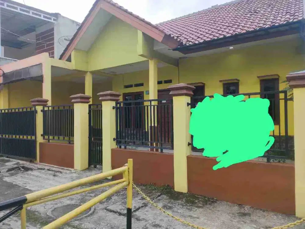 Dijual cepat rumah Di bintang Metropole harga 950 jt Luas Tanah 113 meter 2 kamar mandi,2 kamar tidur ,listrik 1300 w air PDAM akses strategis Lokasi terdekat: Sumarecon Mall Bekasi (5-10 menit),pasar Ttyan kencana (8 menit), puskesmas perwira (6 menit),d