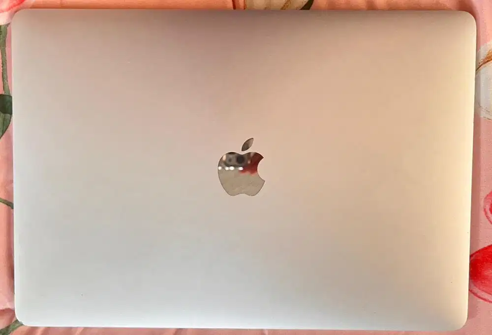 Macbook pro 2018 15 16/512 core I7
