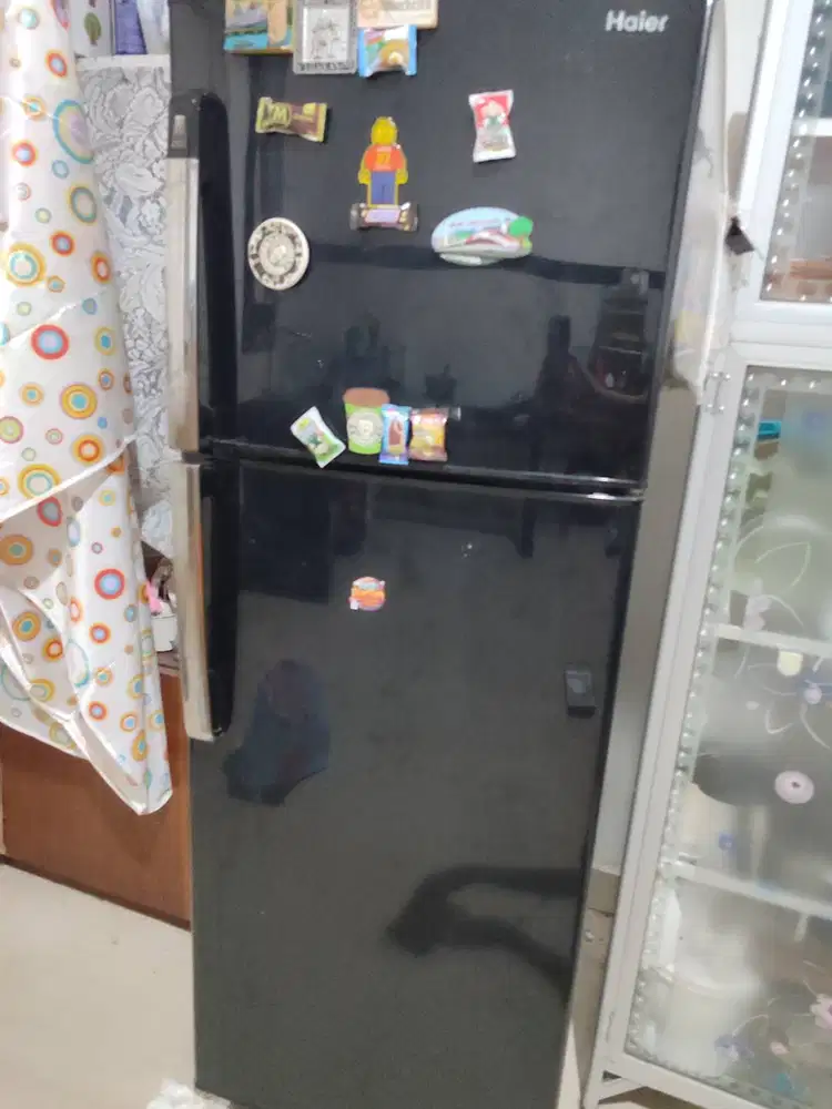 Di jual MURAH KULKAS MERK HAIRER,