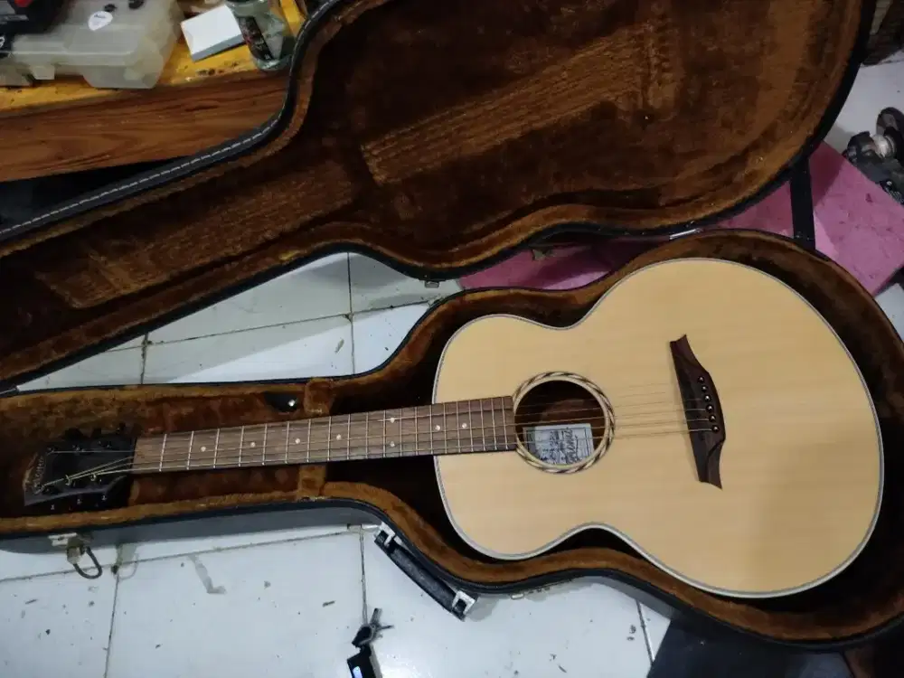 Gitar akustik bromo original