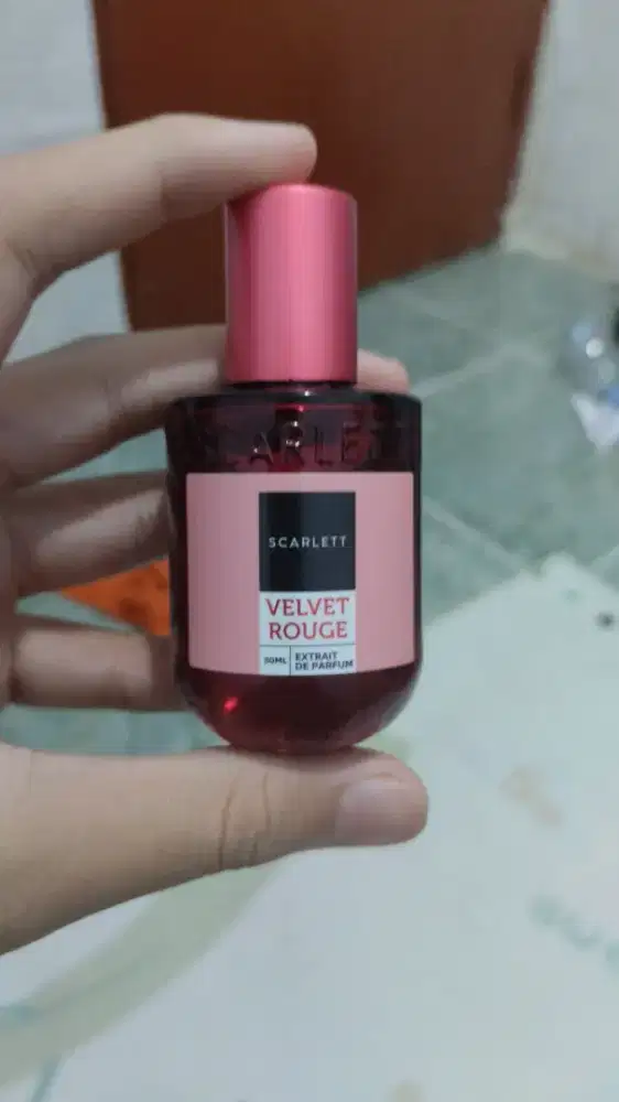 Parfum scarlett velvet rouge