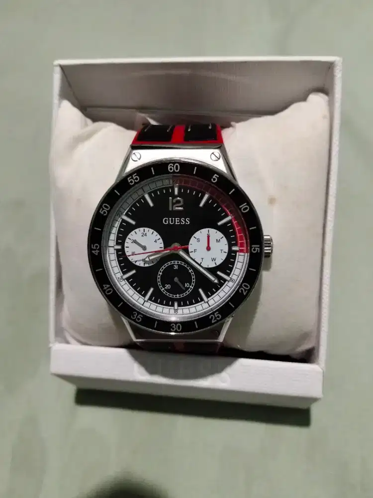 Jam tangan guess muluss bonus battery 1