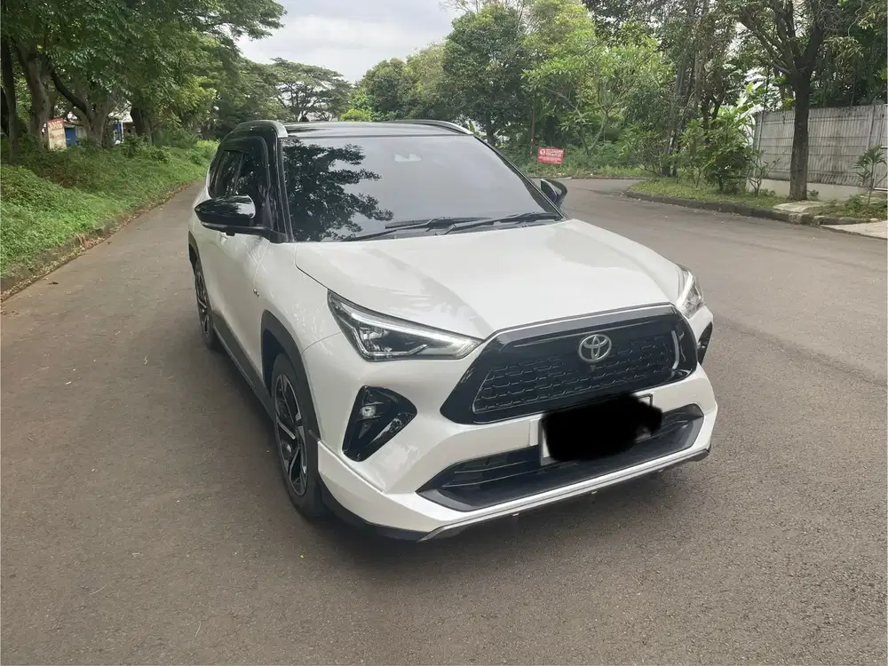Toyota Yaris Cross 2023 Hybrid White Pearl Two Tone