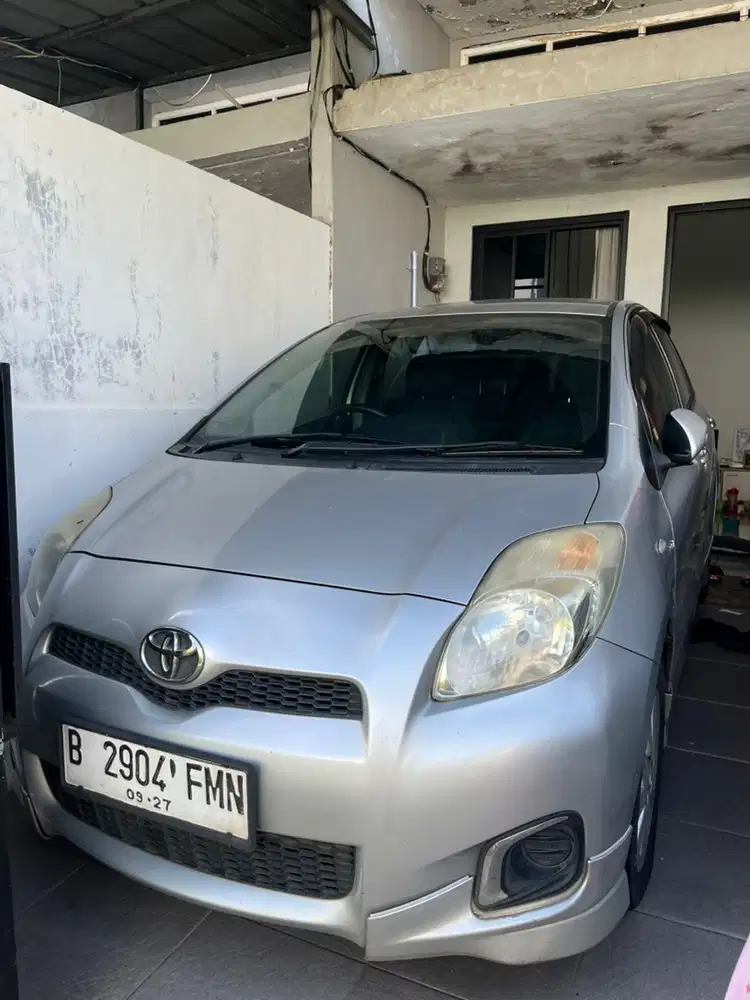 Toyota Yaris 2012 Bensin