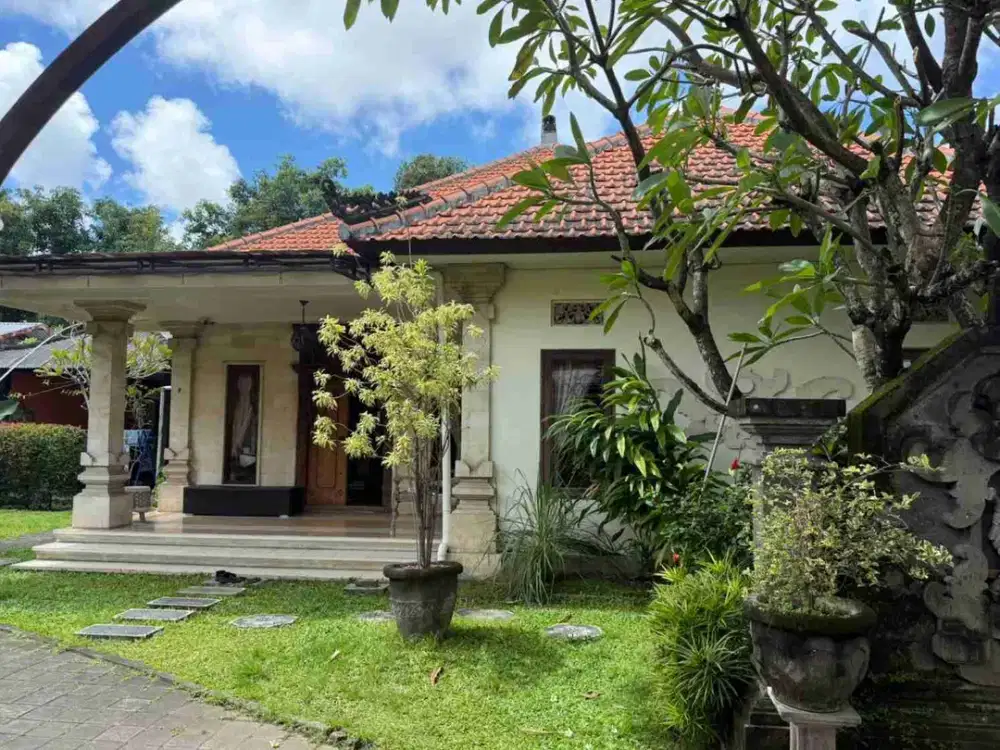 Rumah Halaman Luas Buluh Indah Gatot Subroto Barat Denpasar