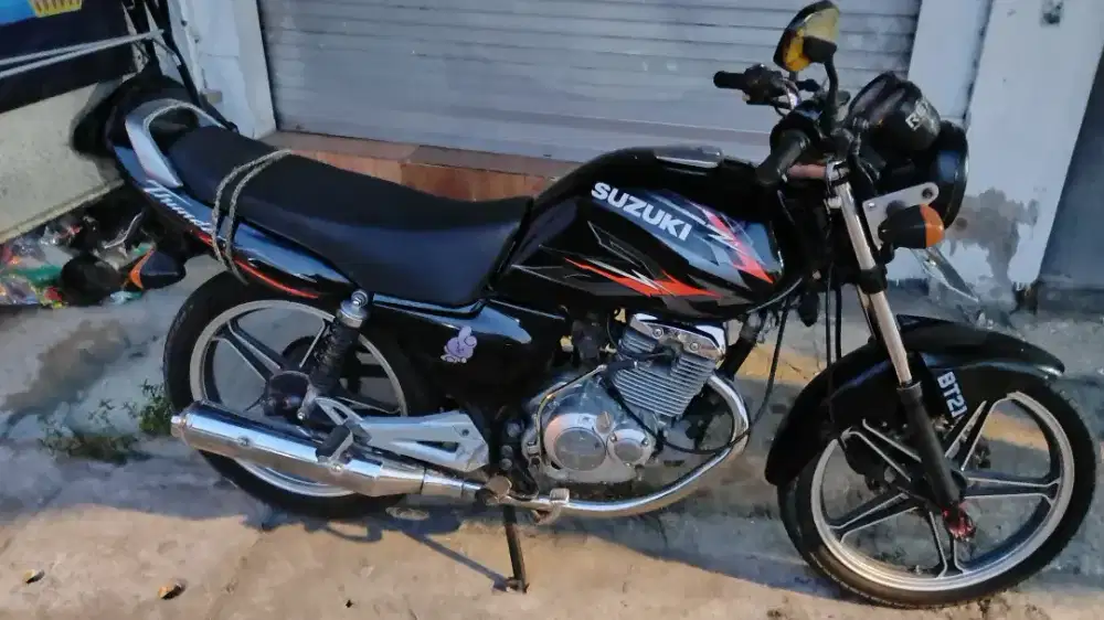 Suzuki Thunder 125