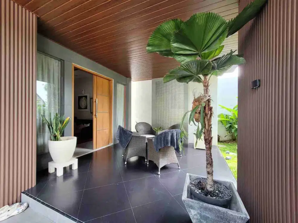 Jual Cepat Mewah Siap Huni Ada Kolam Renang di Cemara Banyumanik