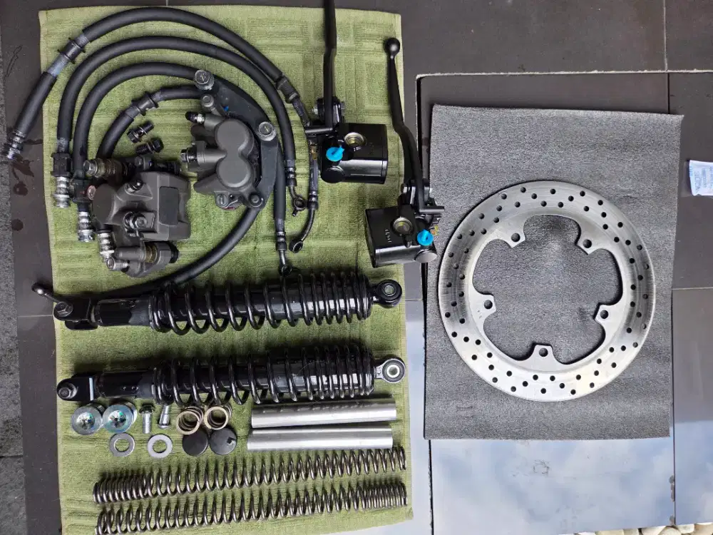 Paket Pengereman dan Shockbeker XMAX New Original (Baru Pake 4 Bulan)