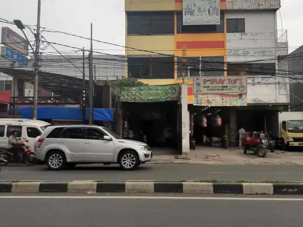 Dijual cepat ruko 3 lantai pinggir jalan ciledug deket halte busway puri beta