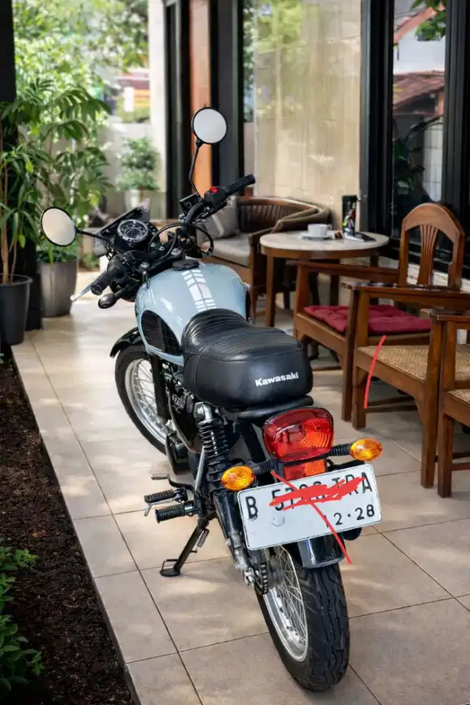 Kawasaki w 175 
Tahun 2023