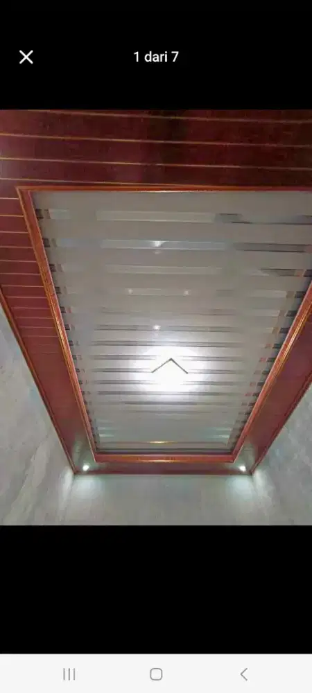 Plafon pvc terpasang rapi.