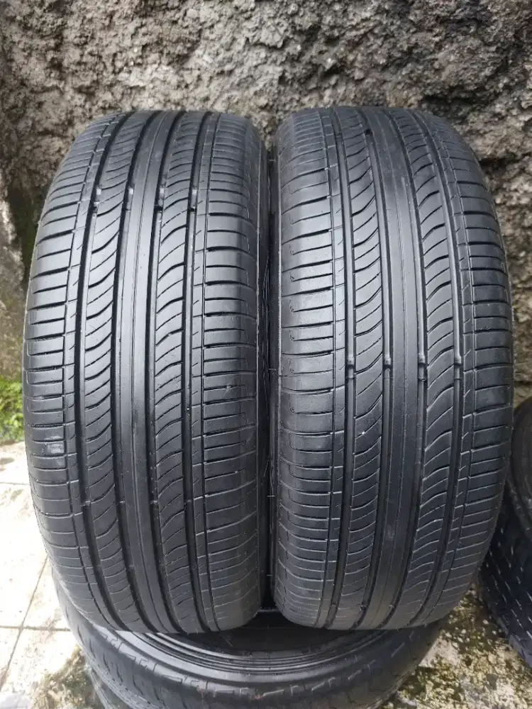 2.Ban 215 60 R17 GT Champiro Ecotec Produksi 2025