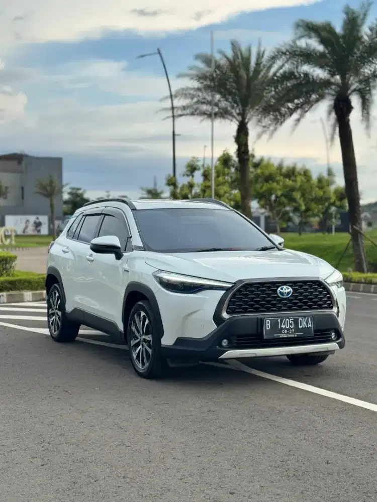 (Tdp27jt) Corolla Cross Hybrid 2022 Putih