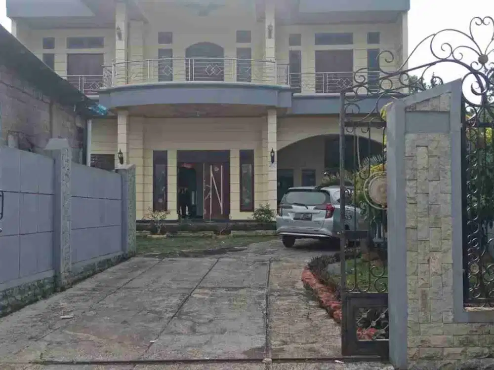 Dijual Rumah Classic Luas
