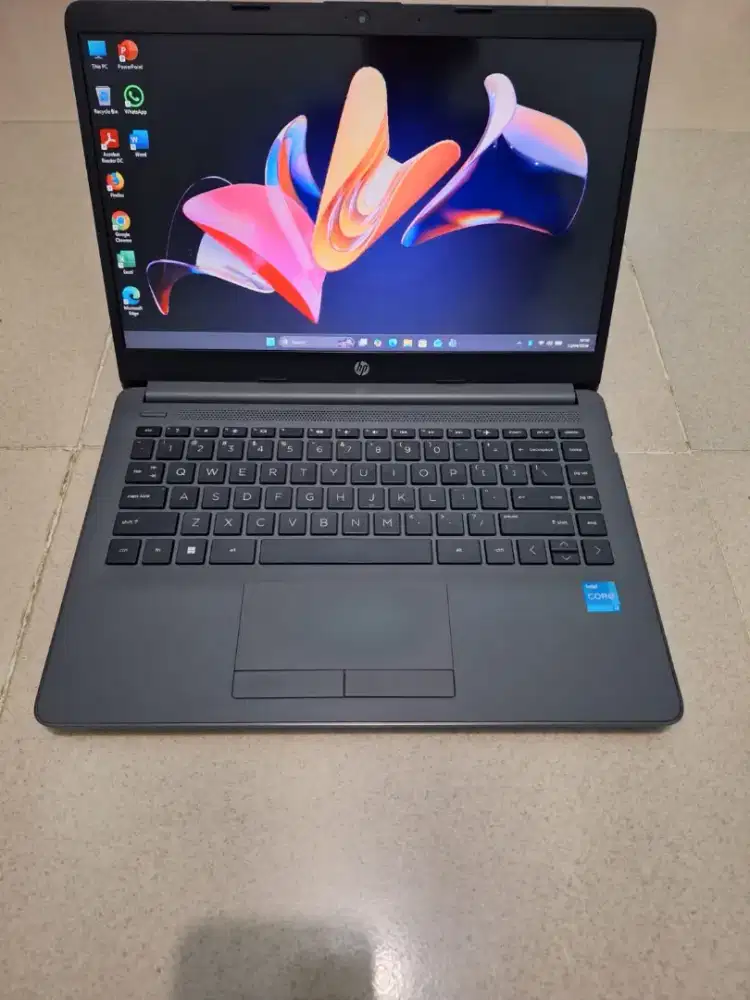 Bismillah dijual laptop hp core i3 gen 11