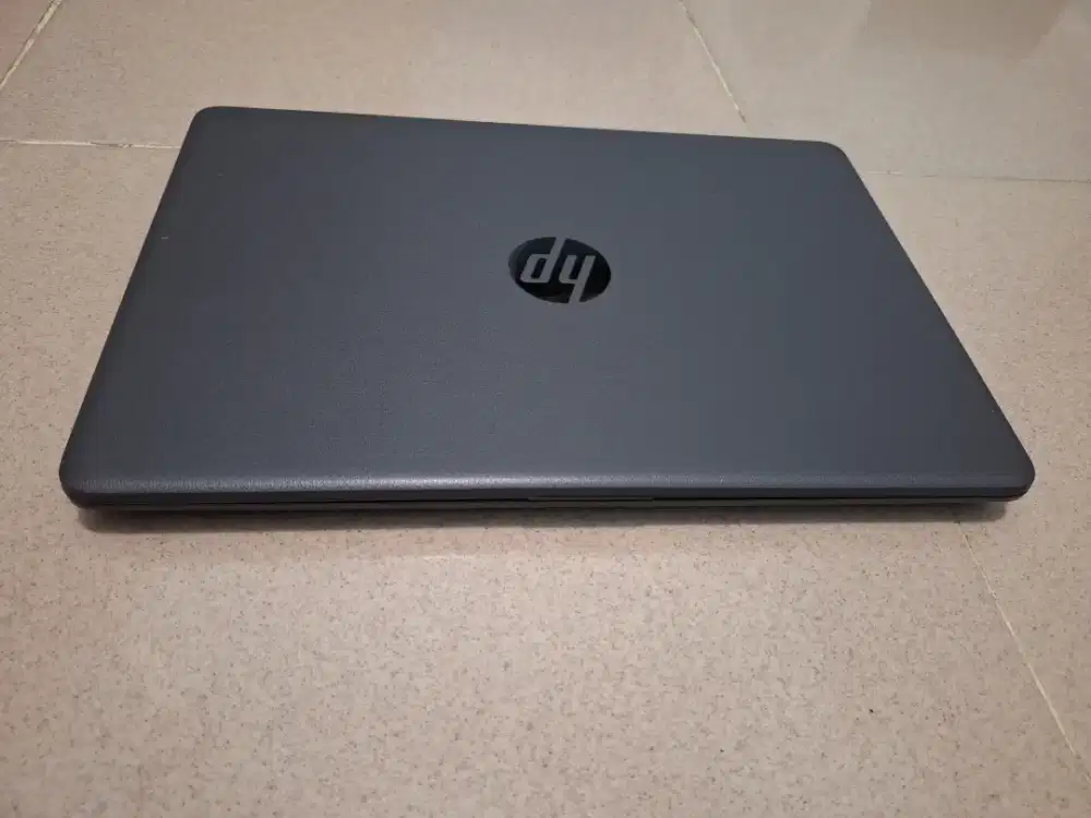 Bismillah dijual laptop hp 240 g8 slim core i3gen11 baterai 3jam