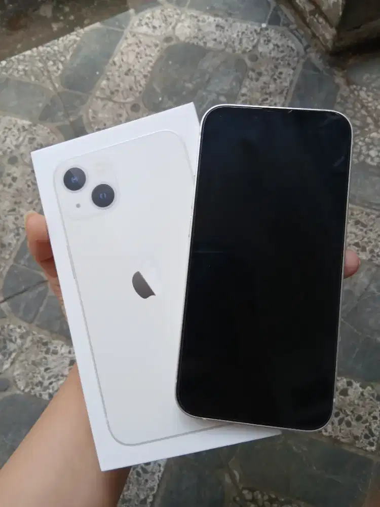 Iphone 13 starlight ex Ibox Bandung