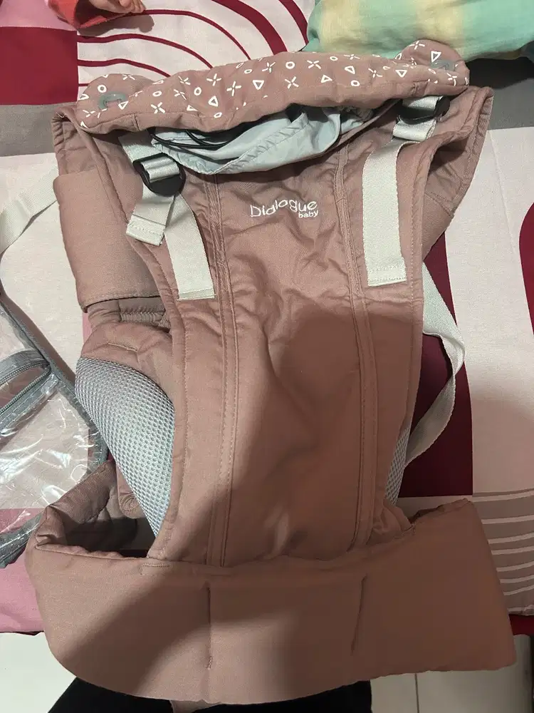 Gendongan SSC 4in1 Dialogue