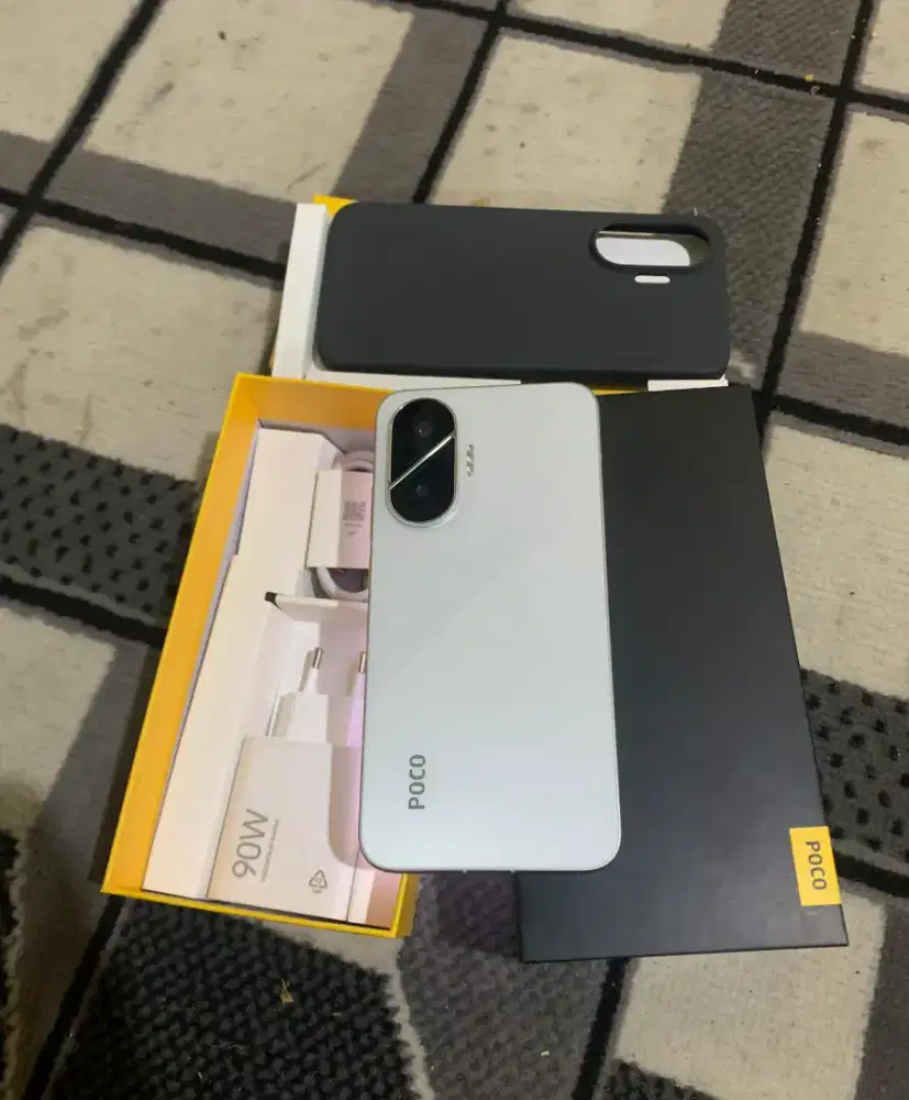 Poco F7 12/512  Fullset