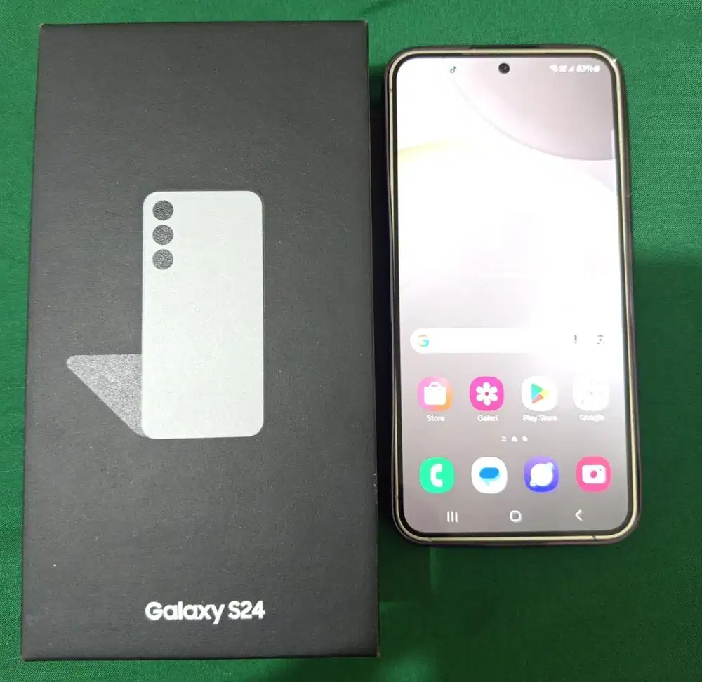 Samsung galaxy S 24 8/256gb