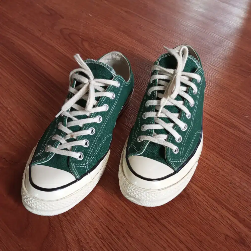 Preloved Sepatu Converse No. 43 Ori