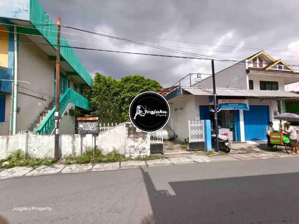 Tanah luas murah bonus bangunan pinggir jalan aspal ramai jalan kaki ke kampus UNY UGM