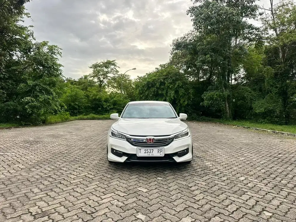 Honda Accord Vtil 2.4 2017 Automatic Istimewa