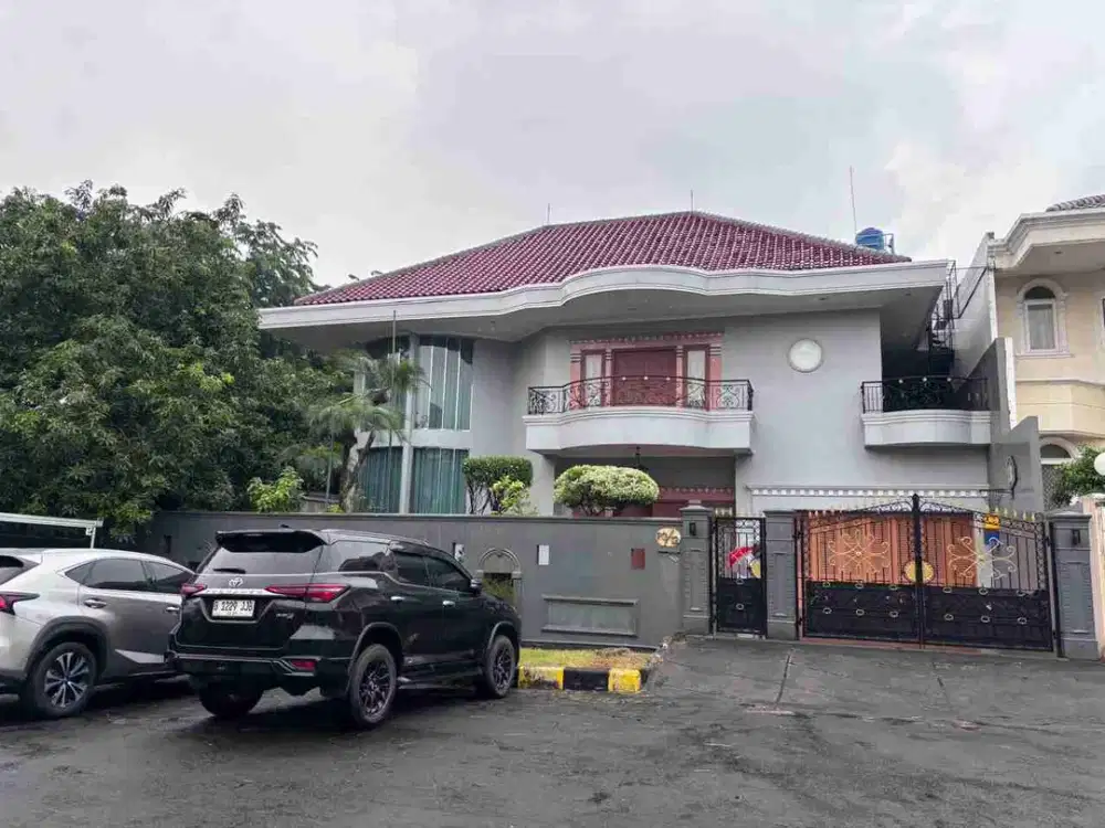 Dijual rumah di Intercon -Hoek - FF
