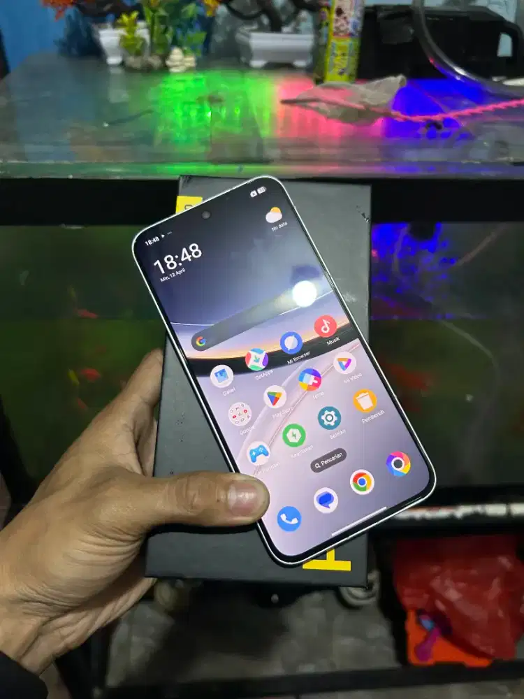 Poco F7 12/512 white Like new