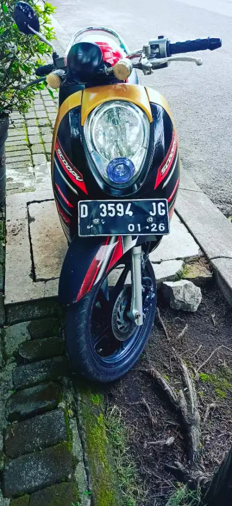 Scoopy 2012 kumplit mahar 7,5