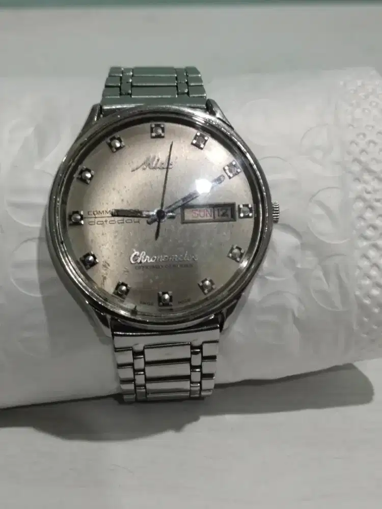 Jam Mido Commander Swiss