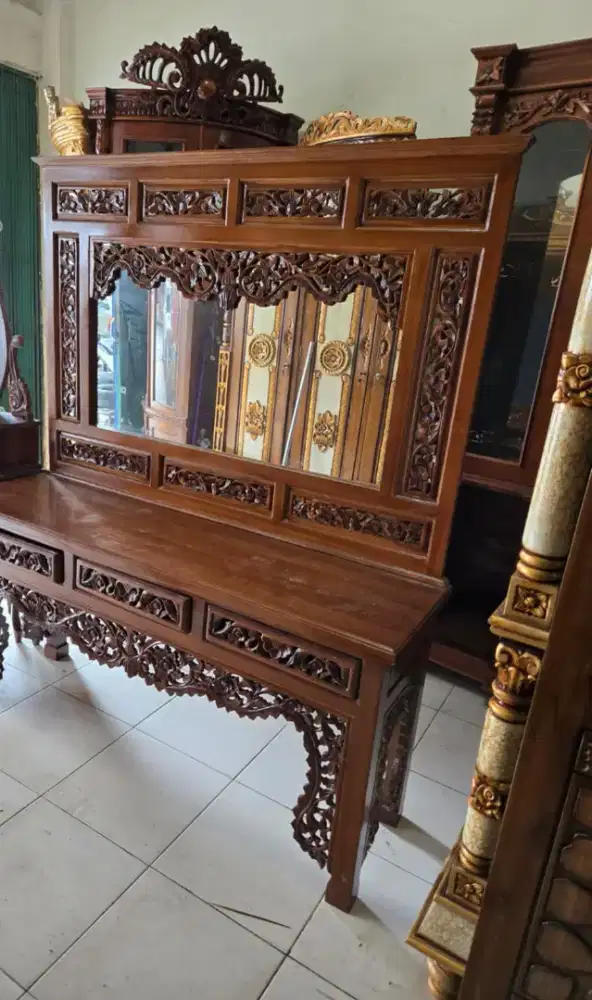 Meja altar sdh sama kaca