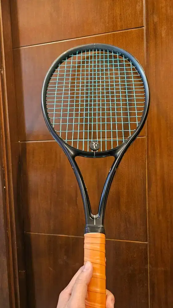 Raket Tennis RF 300Gr