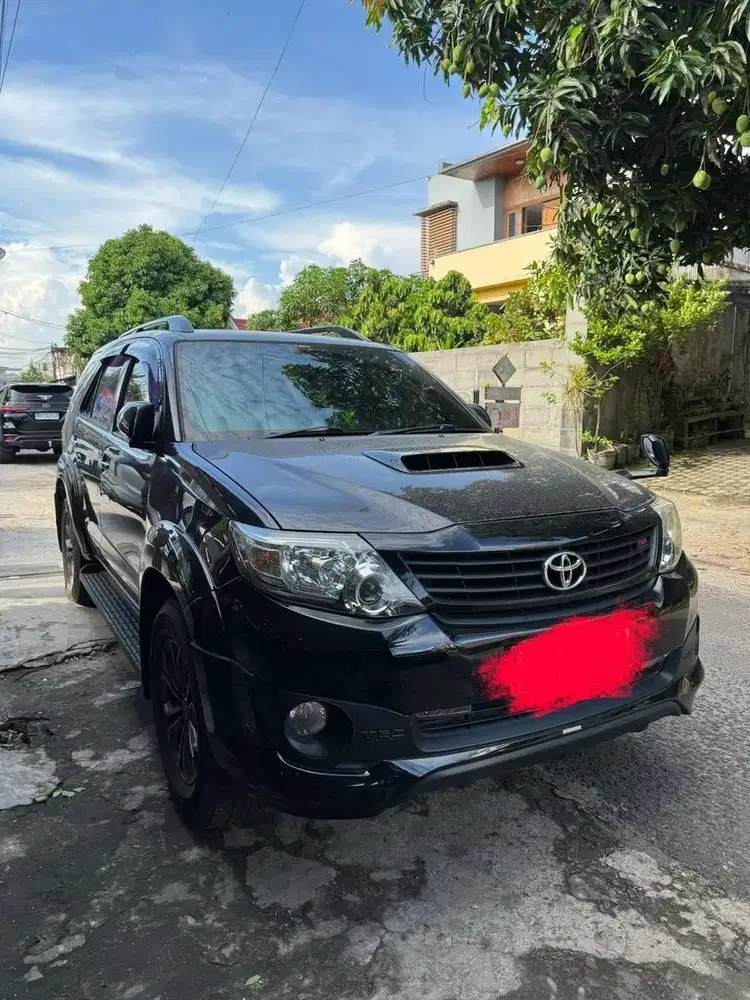 Toyota Fortuner VNT TRD 2.5 G (2015)