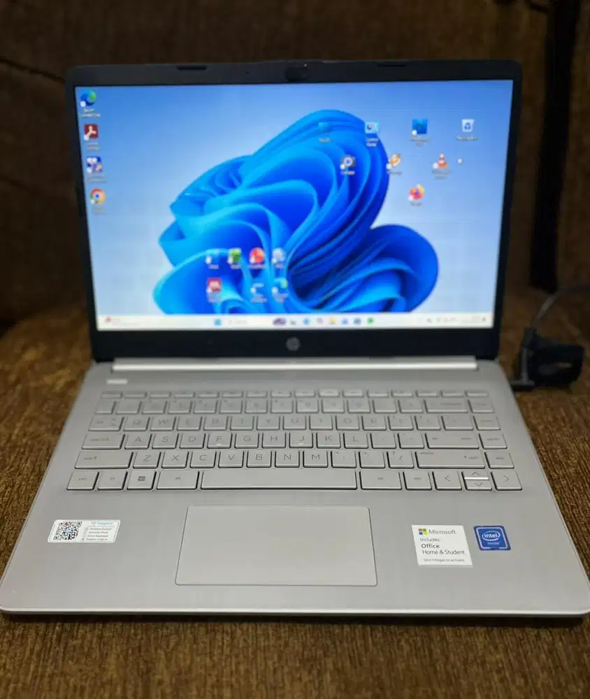 laptop hp 14s silver