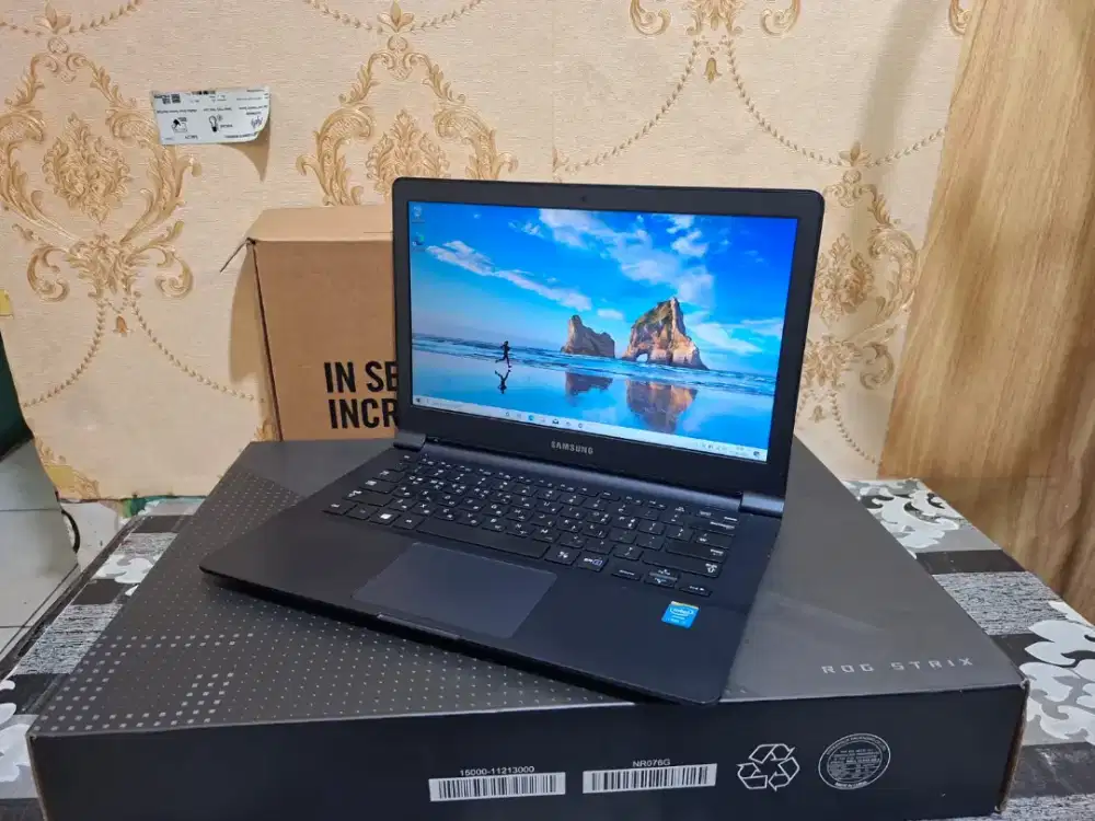 Laptop Samsung 910S3G
