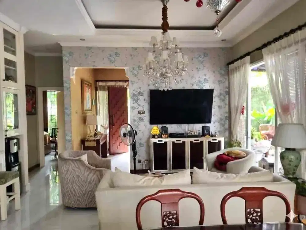 Rumah Modern Impian, Desain Mewah Harga Terbaik. lingkungan Super Nyaman di Kebayoran Bintaro