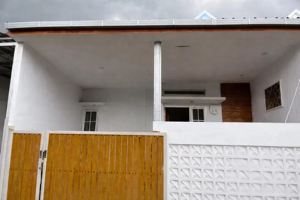 Disewakan rumah dekat sawojajar