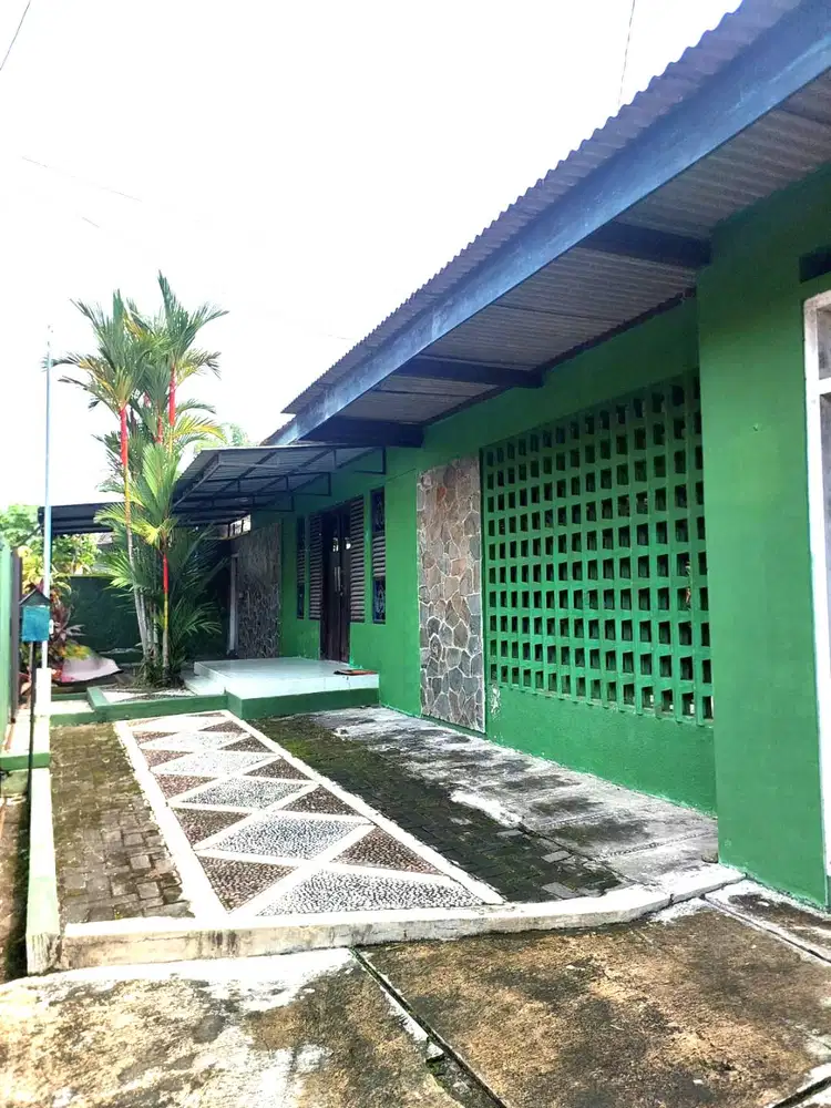 Rumah Klasik di Mrican dekat Kampus UNY dan Jalan Gejayan