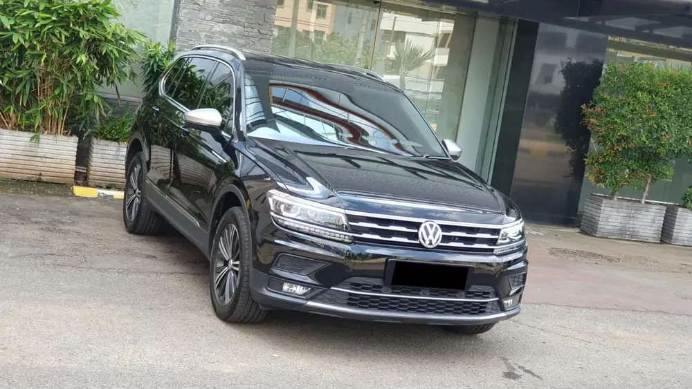 [ ANTIK LOW KM ] Volkswagen VW Tiguan Allspace 1.4 TSI AT 2022/2023