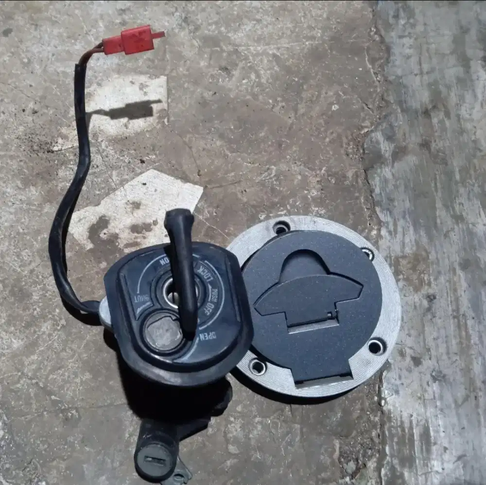 Set Kunci Kontak Tutup Tangki Kunci Jok R15 OLD v2
