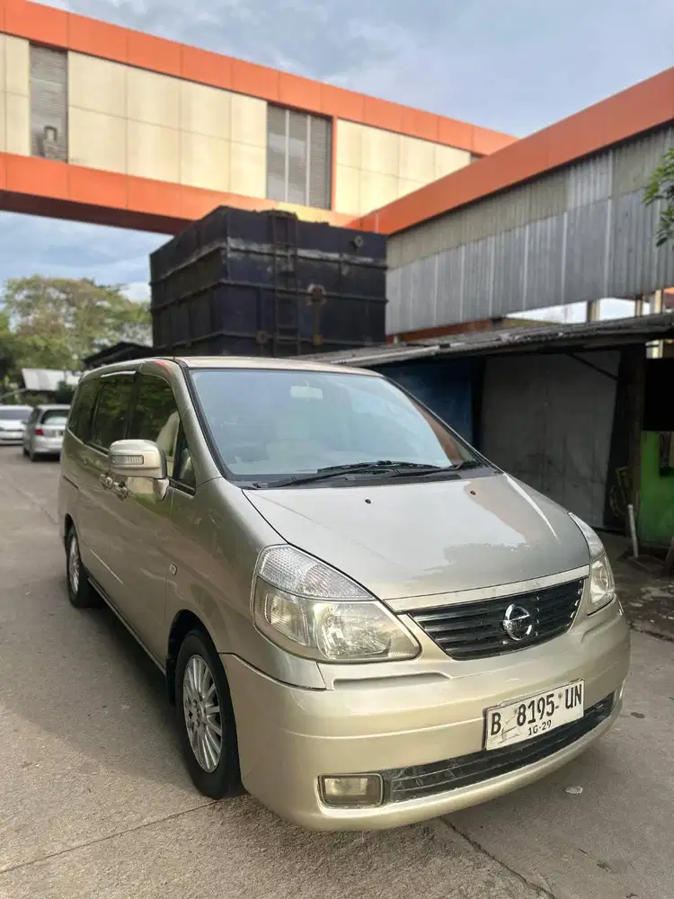 Nissan serena hws 2009 AT