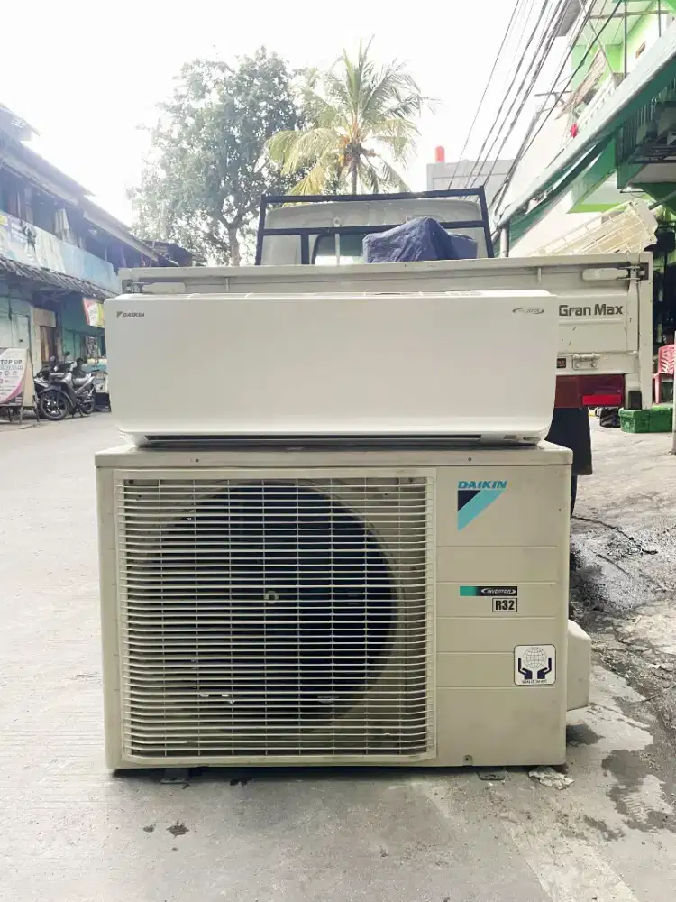 AC Daikin Inverter 1 PK R 32 second
