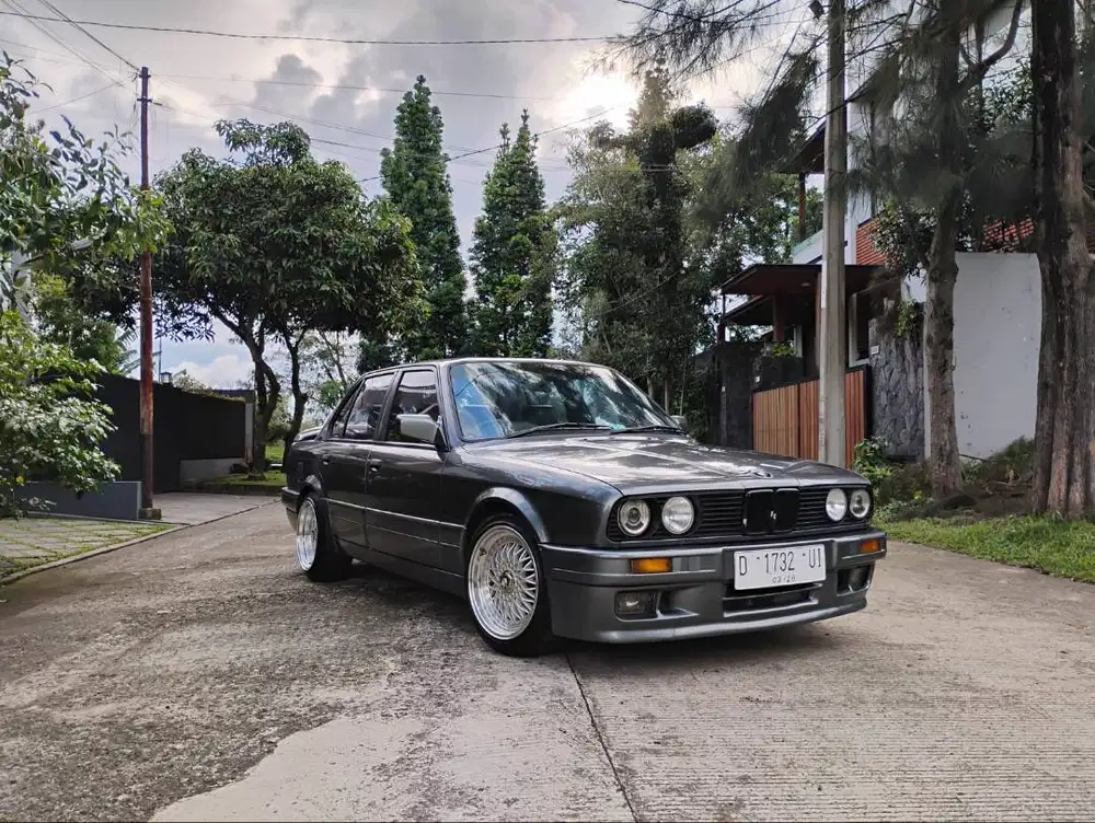 BMW 318i E30 M40 1990