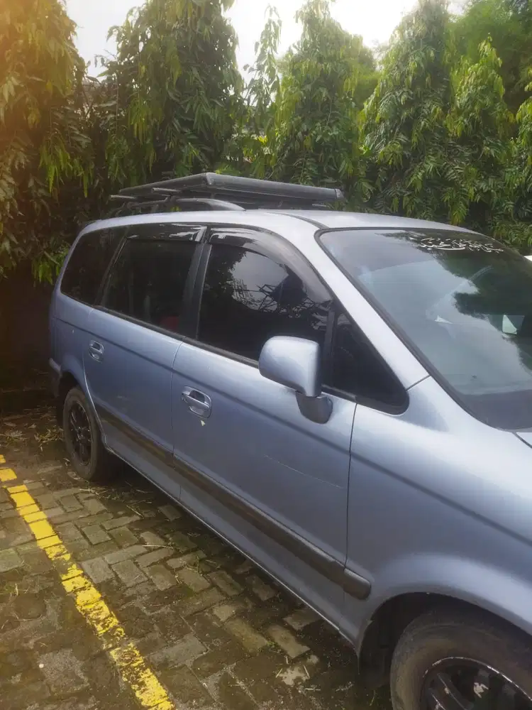 Hyundai Trajet 2001 Bensin