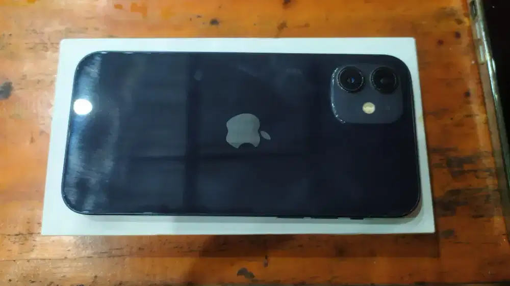 Iphone 12 basic ibox